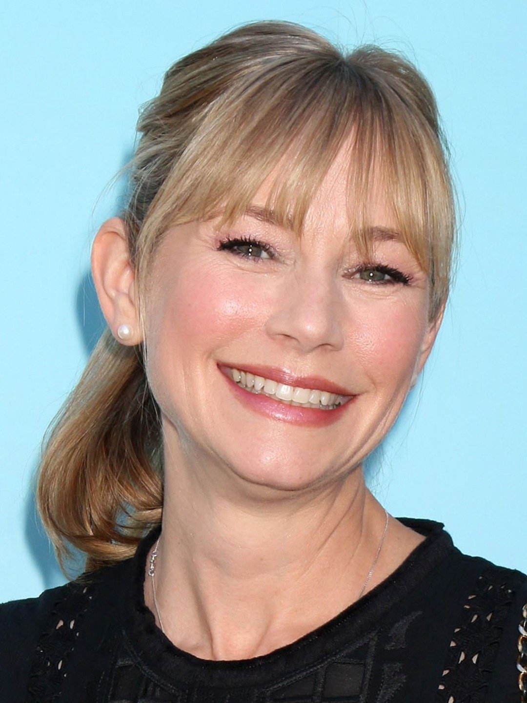 How tall is Meredith Monroe?